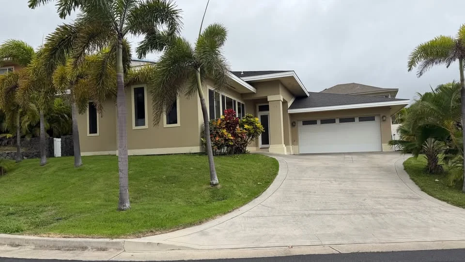 Wailuku House: 182 Keoneloa St