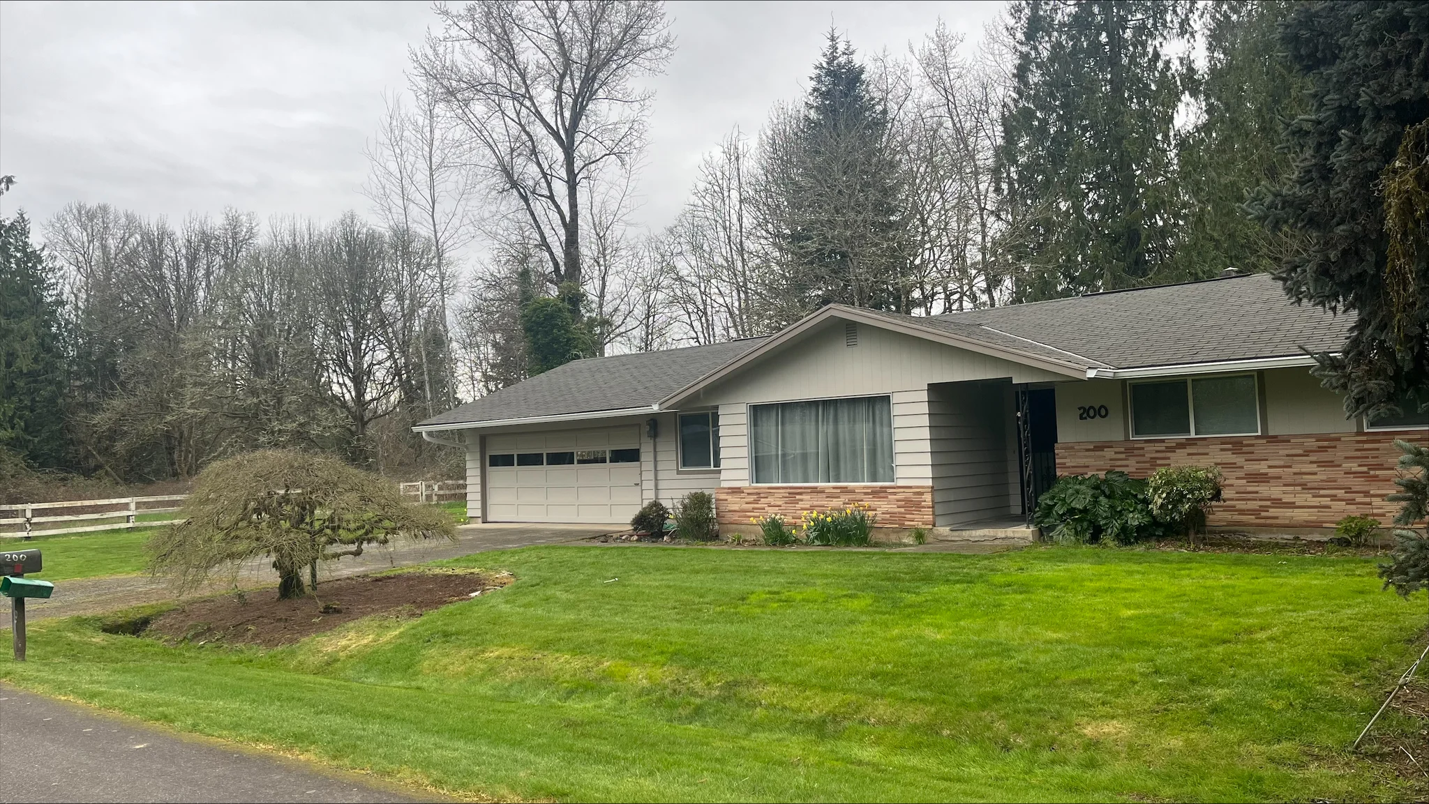 Battle Ground House: 200 SW 12th Ave