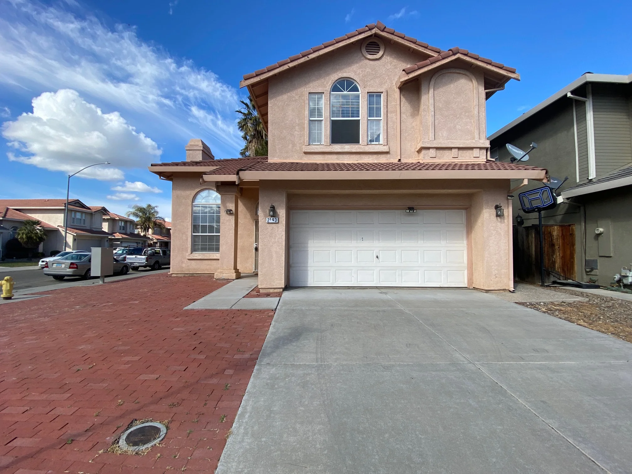 Tracy House: 2193 Penny Ln