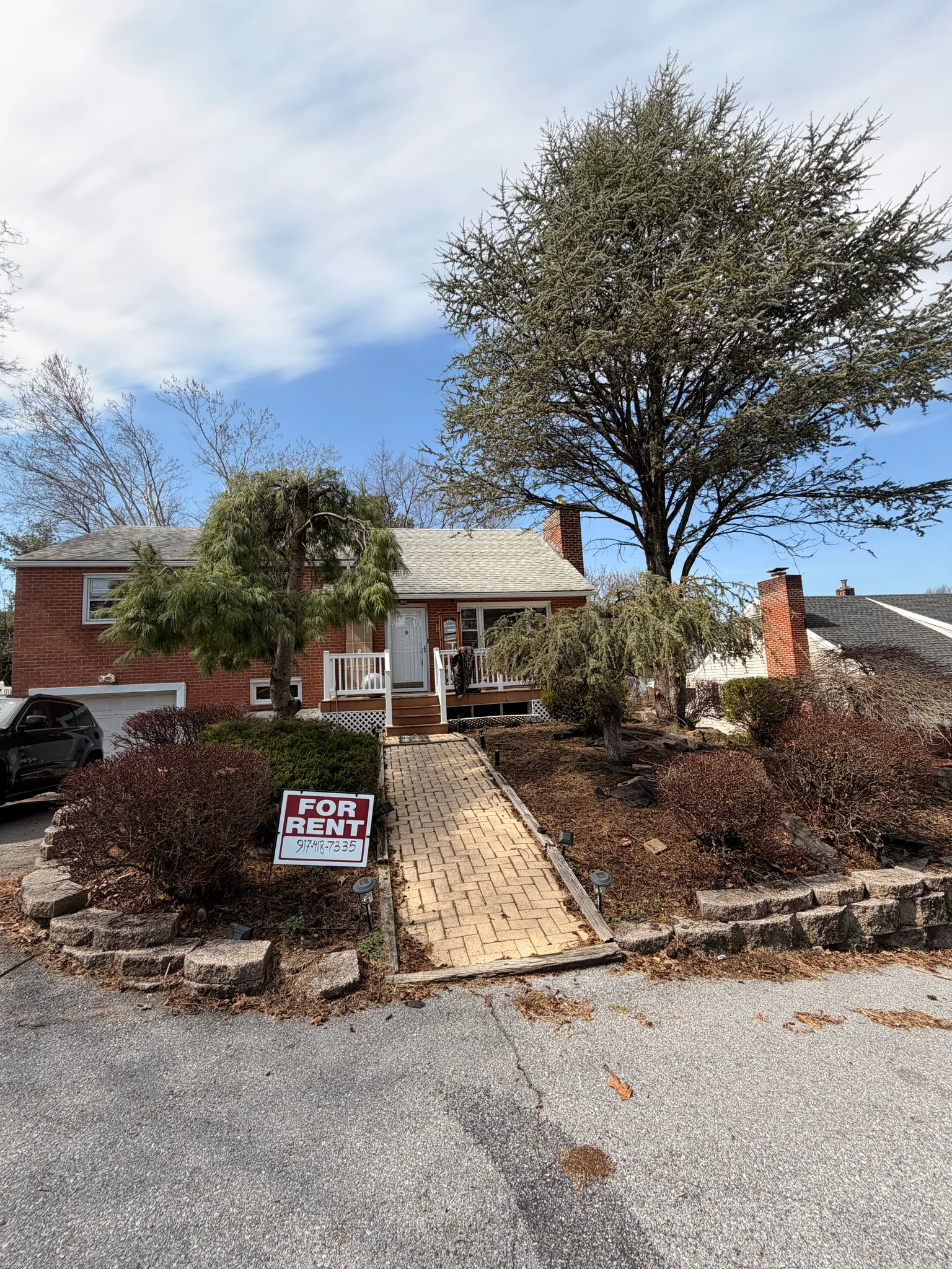 Harrisburg House: 202 Fleetwood Dr