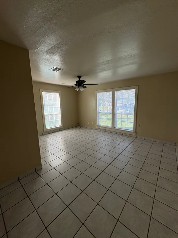 Killeen Multiplex: 1906 Duncan Ave