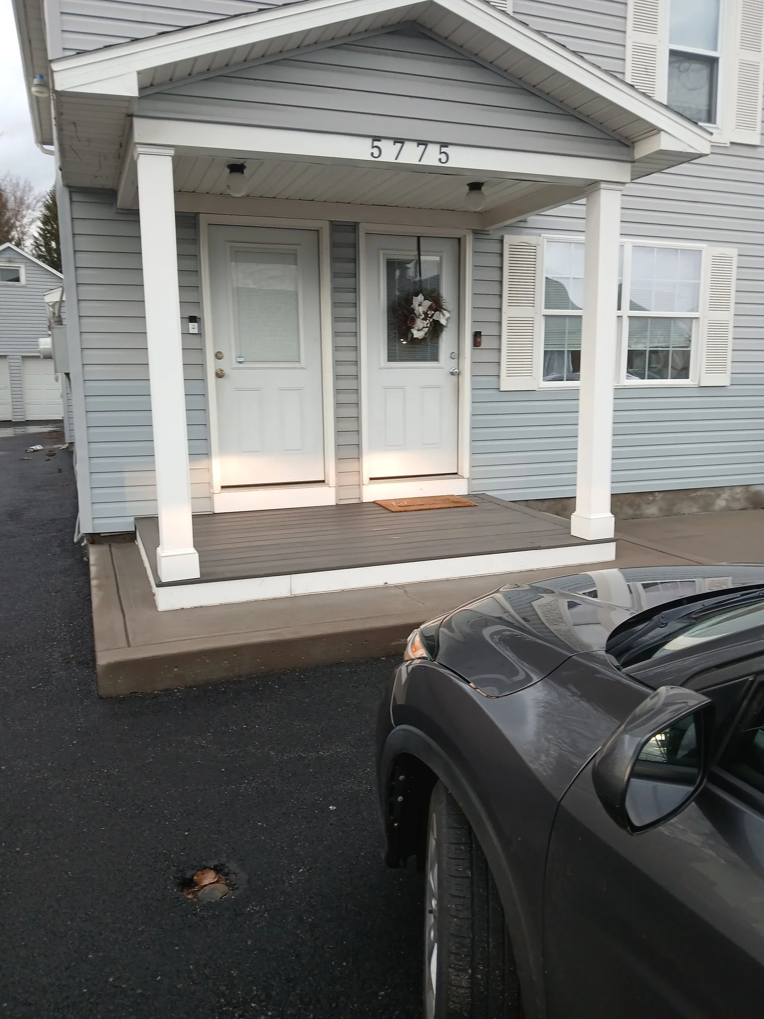 Cicero Multiplex: 5775 Crabtree Ln