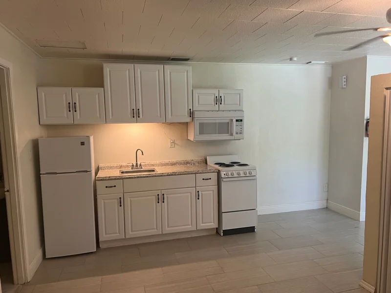 Daytona Beach Other: 1005 Vine St