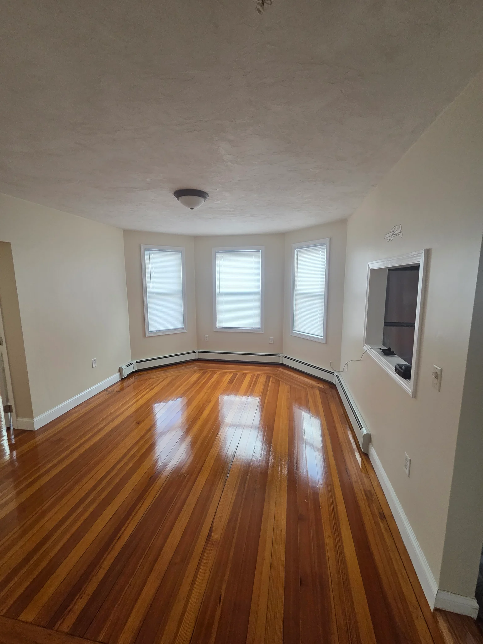 Brockton Apartment: 9 Broad St