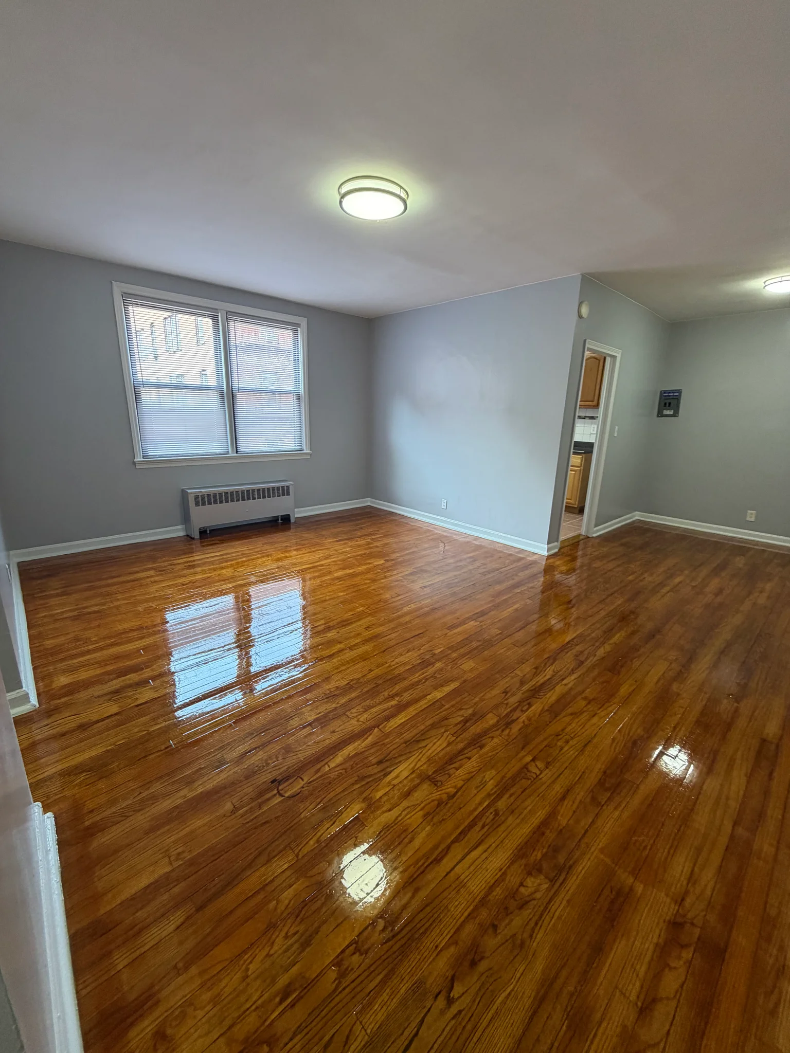 East Orange Apartment: 4 Chestnut St