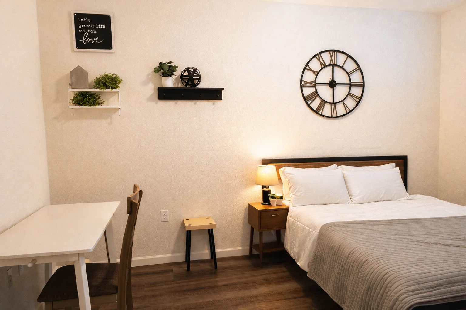 Sacramento House: 2 Toulouse Walk