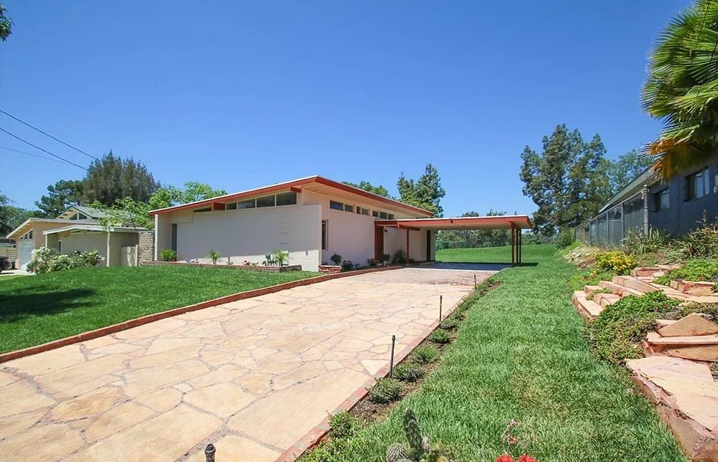 Whittier House: 11603 Sunnybrook Ln