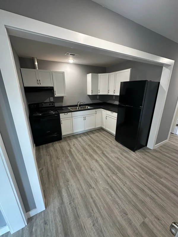 Fayette Multiplex: 504 Hackberry