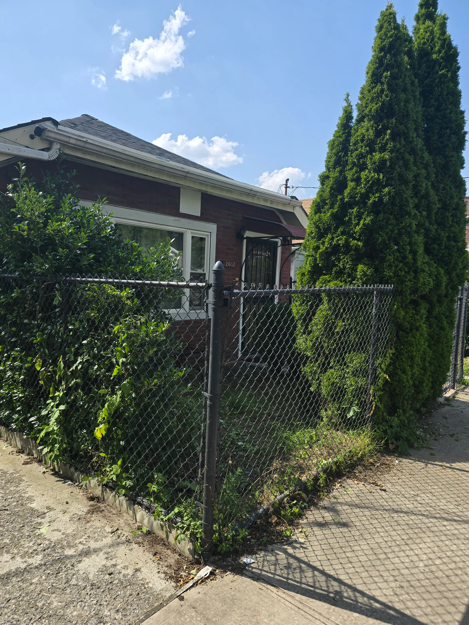 Brooklyn House: 2652 E 11th Street