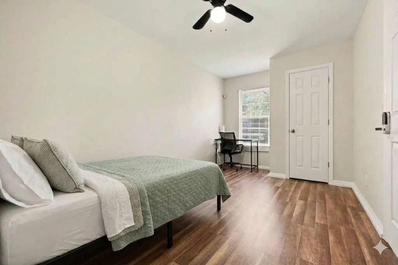 Charlotte House: 3014 Robin Terry Court