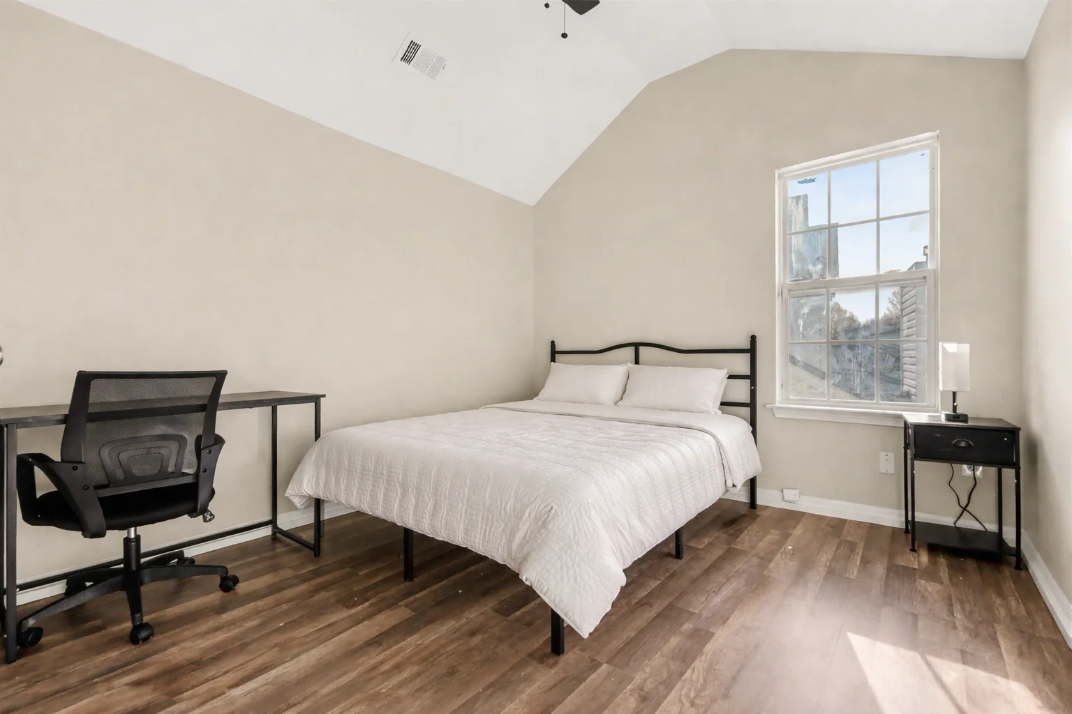 Charlotte House: 3014 Robin Terry Court