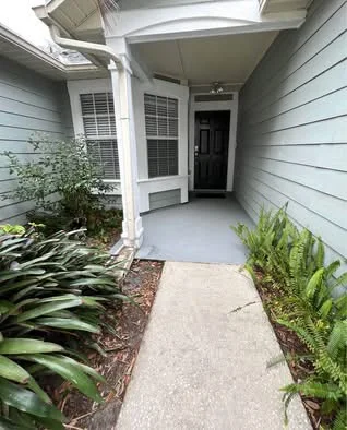 Orlando House: 2562 Logandale Dr