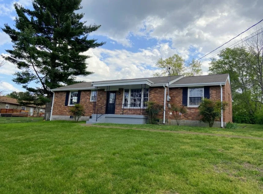 Nashville House: 218 Walcott Dr.