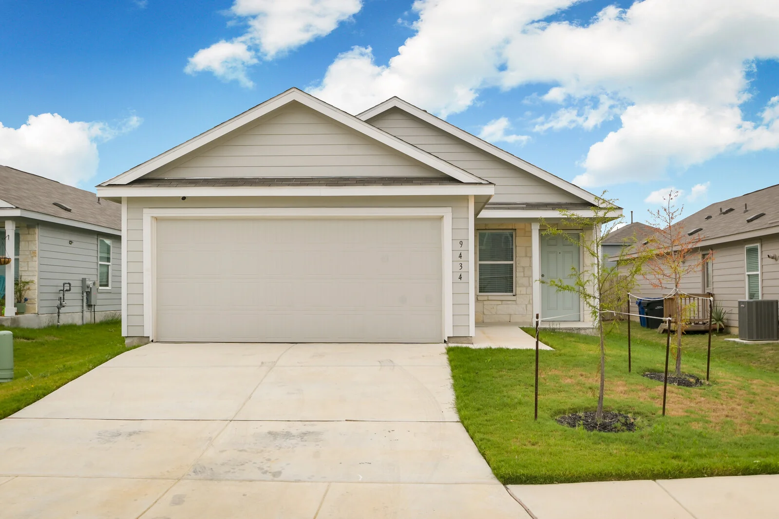 San Antonio House: 9434 Somerset way