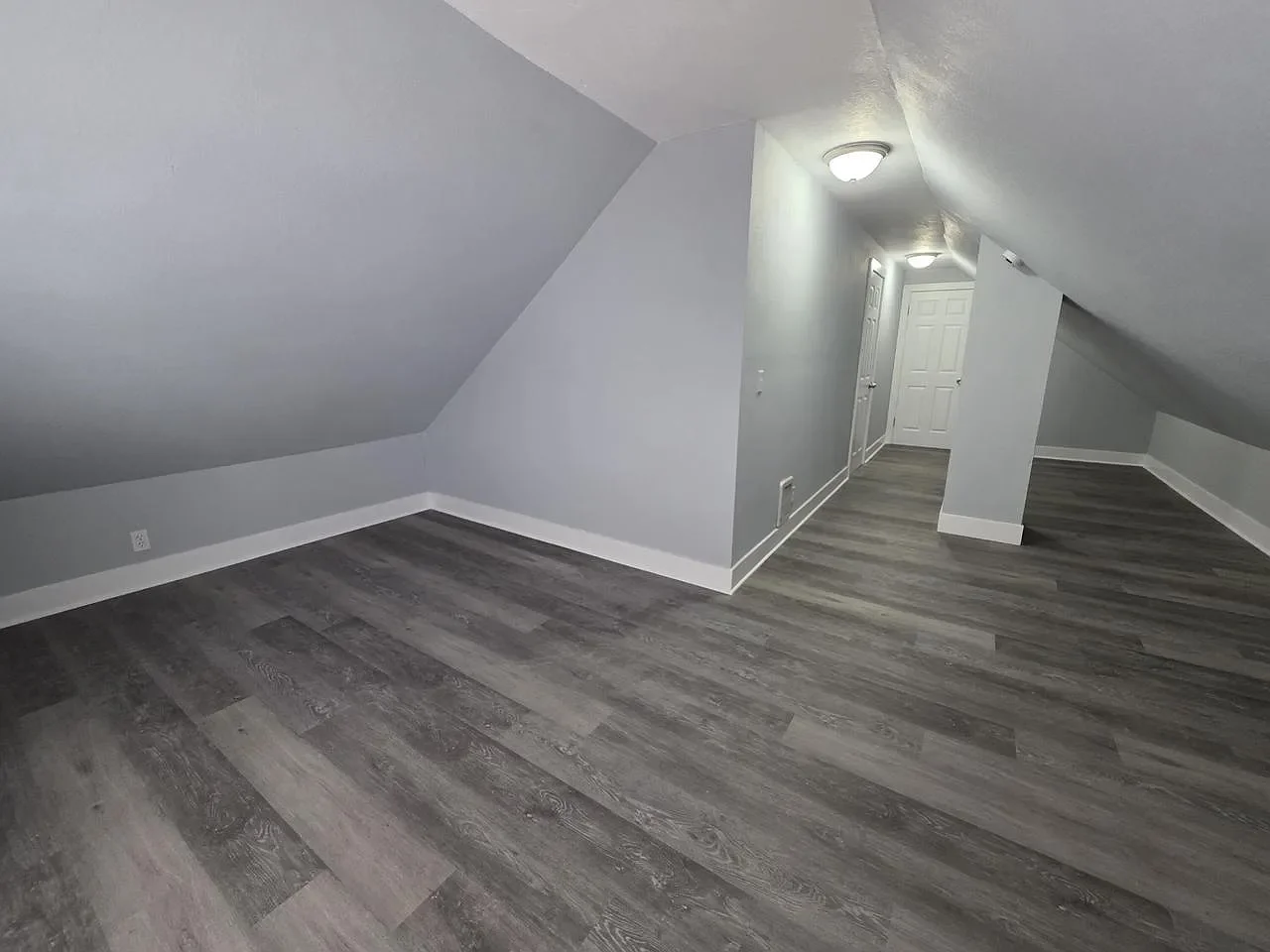 milwaukee House: 1271 n 43rd st