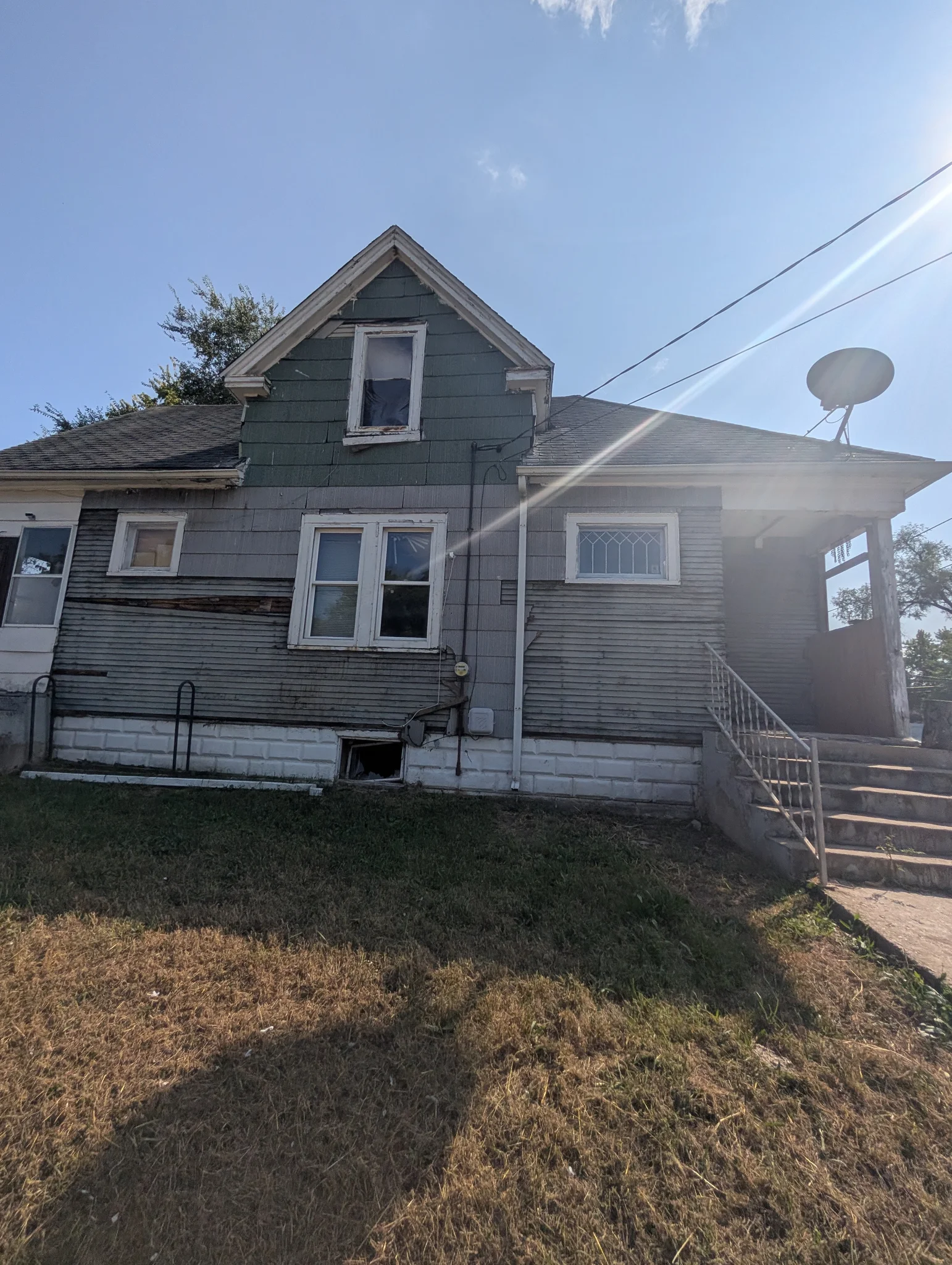 Peoria House: 422 S Louisa St