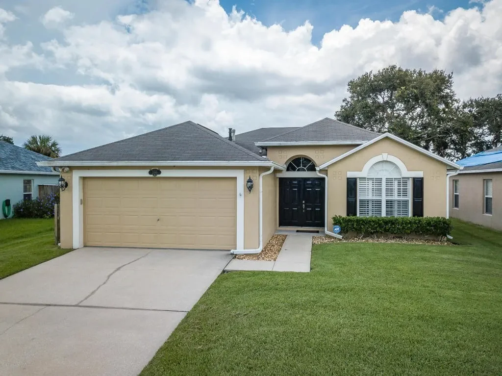 West Melbourne House: 2190 Brookshire Circle