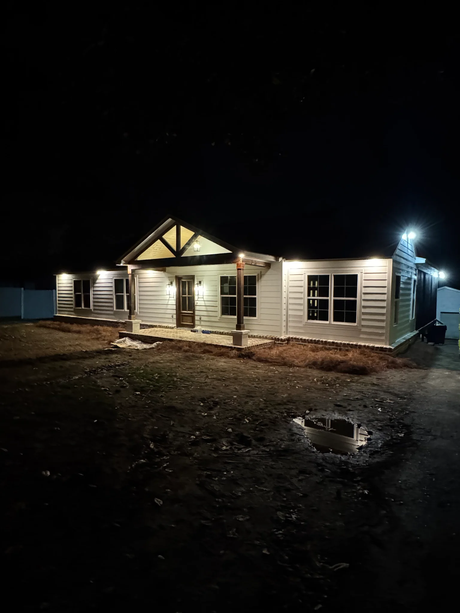 Hernando House: 2768 Magnolia Dr