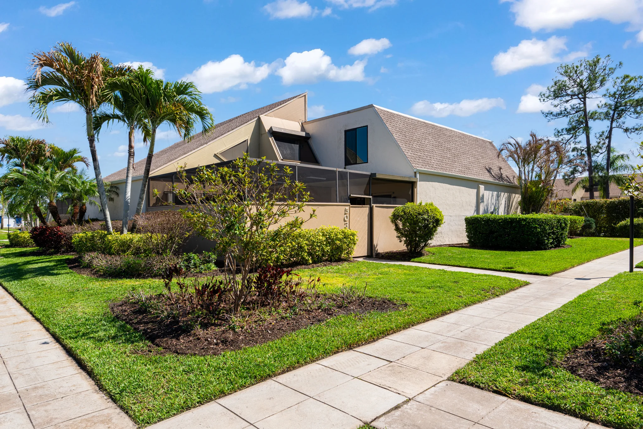 Port St Lucie Townhome: 1100 SE Mitchell Ave