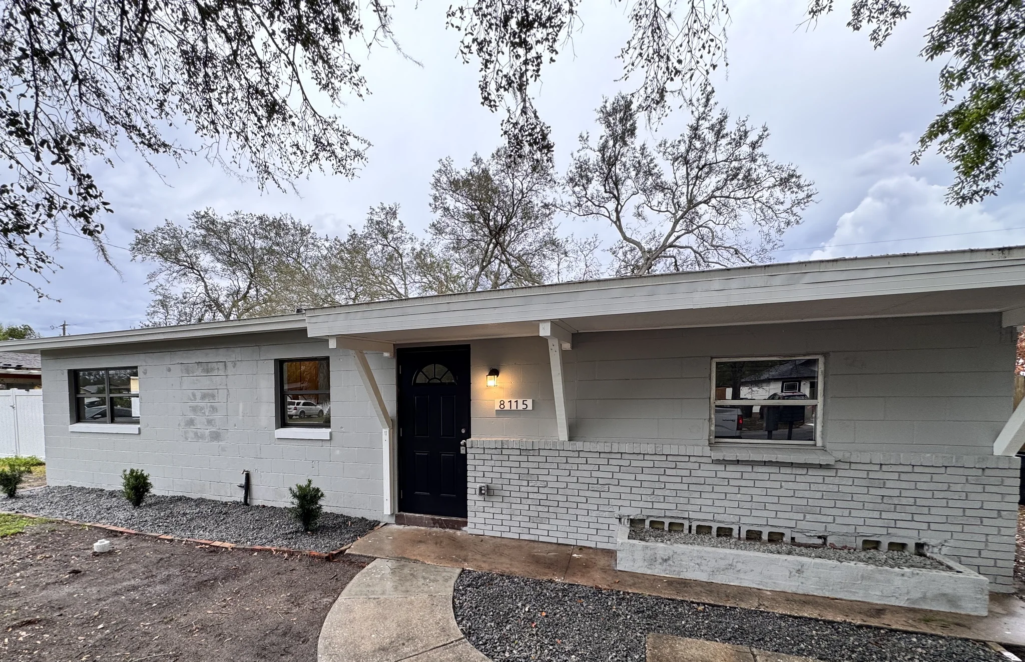 Orlando House: 8115 Dominguin St