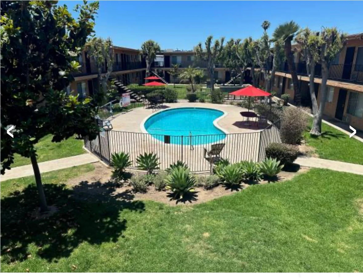 El Cajon Multiplex: 563 Broadway