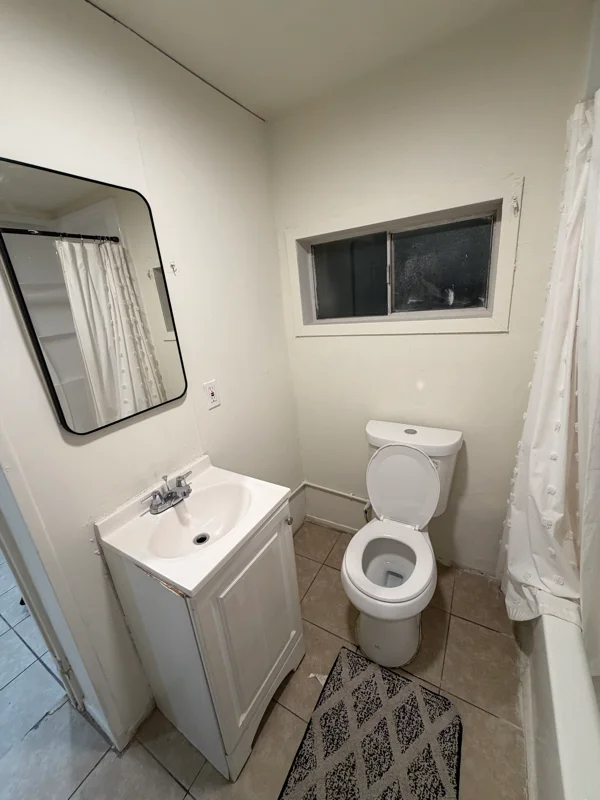 Bakersfield Multiplex: 1806 McCray St