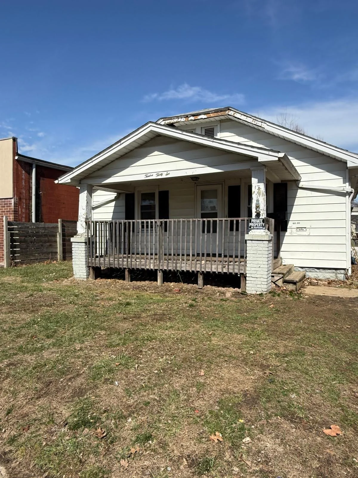 Decatur House: 1236 E Clay St