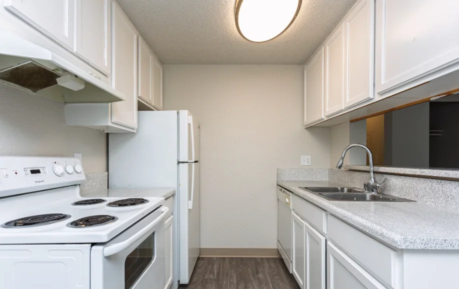 Tacoma Apartment: 3218 S Monroe St