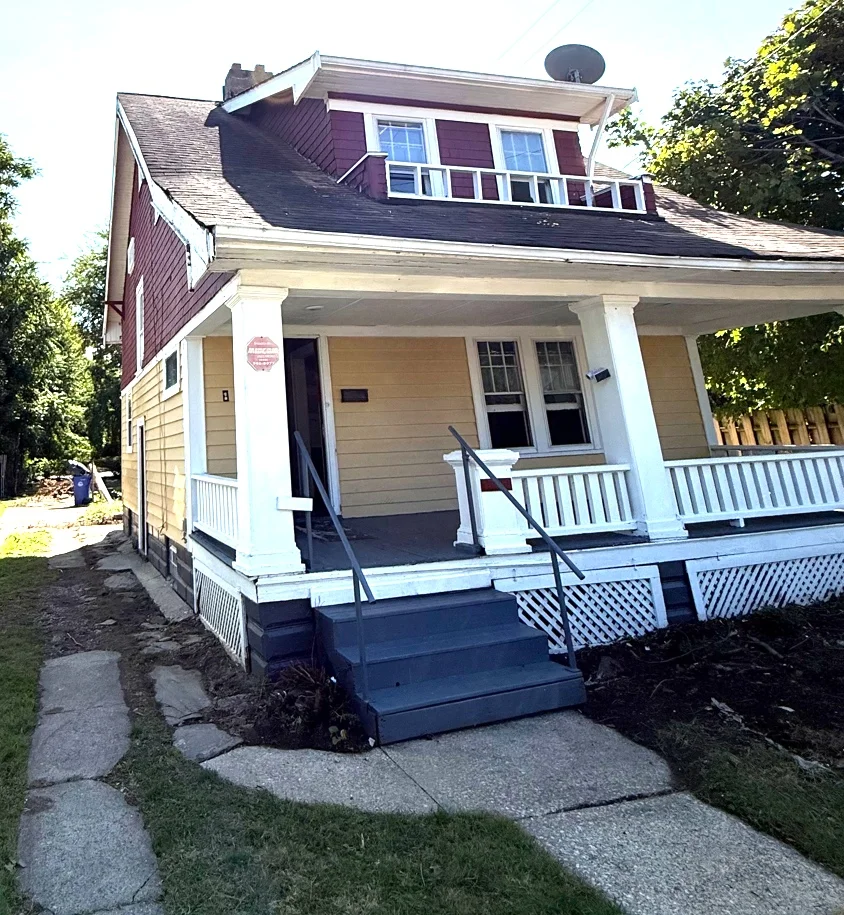 Cleveland House: 15010 Upton Ave Cleveland, OH 44110