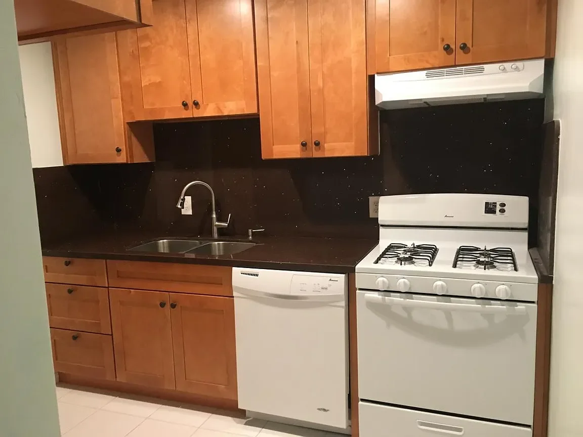 El Segundo Apartment: 226 Sheldon Street Unit 1