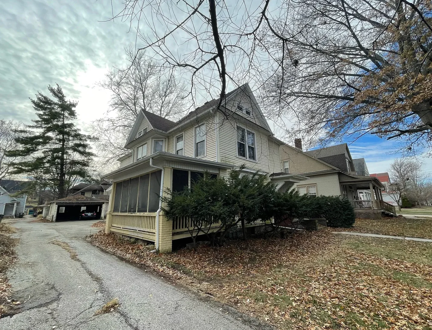 Urbana Multiplex: 507 W Green St