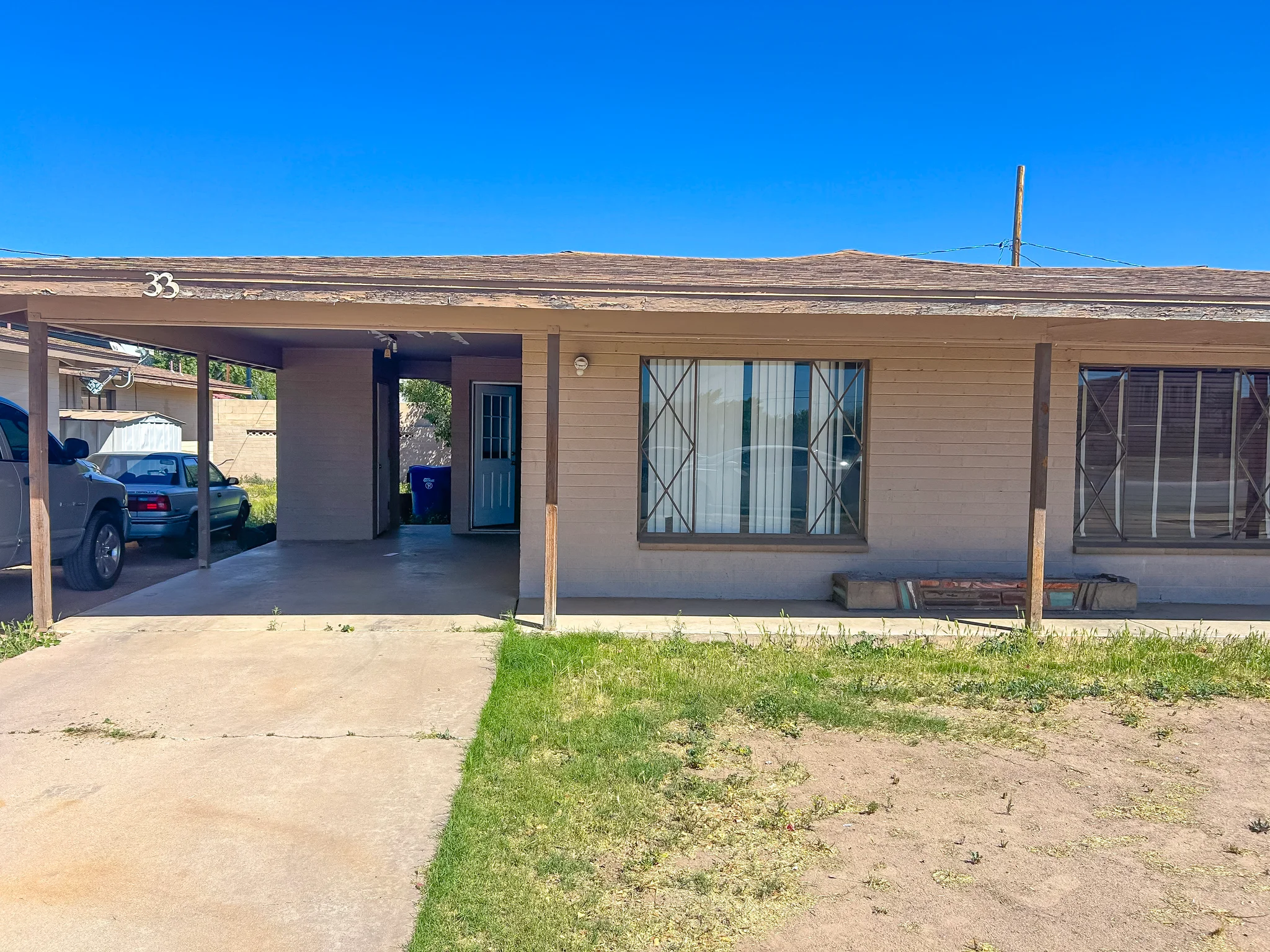 Mesa House: 33 S Olive