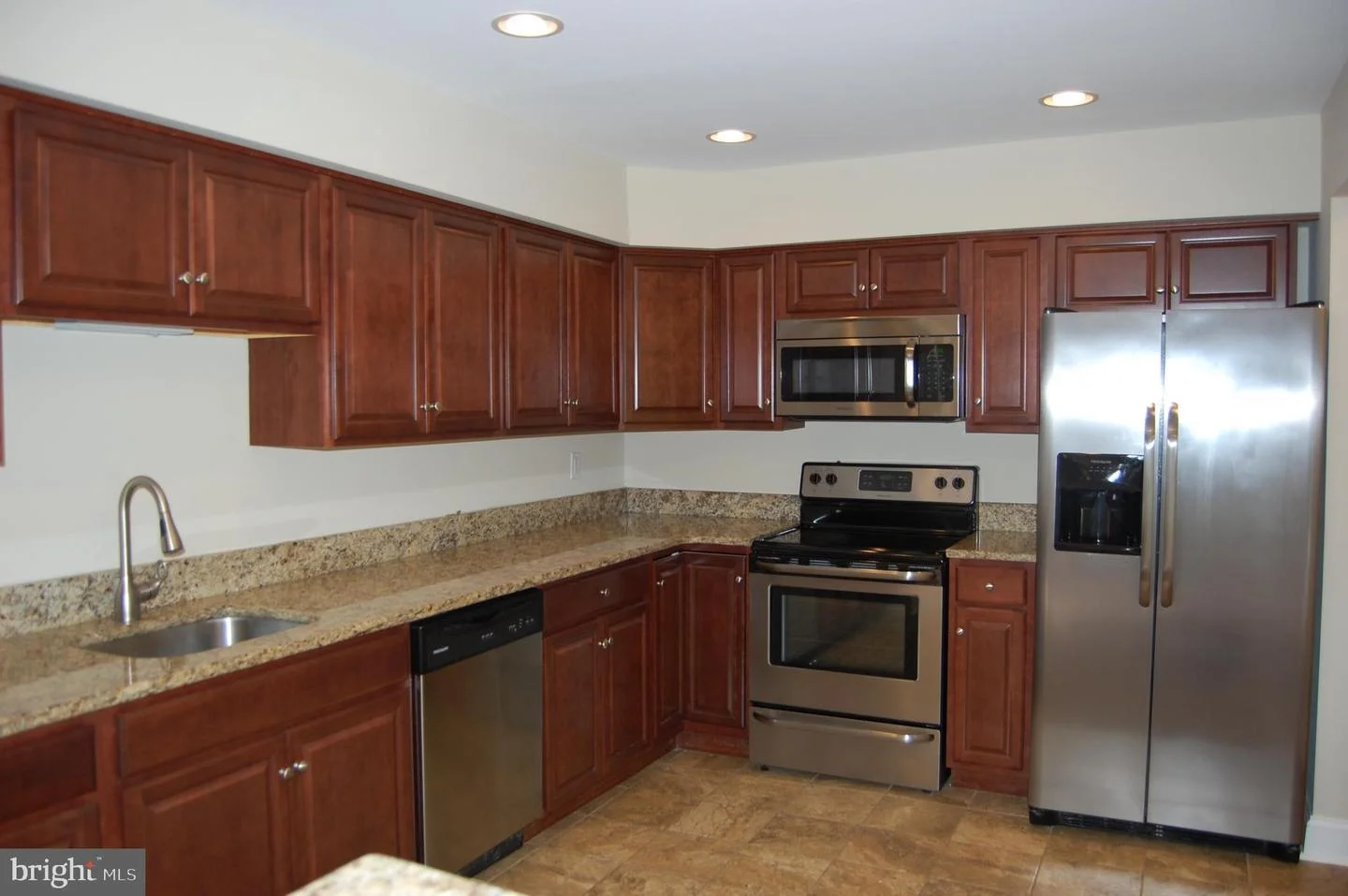 Malvern Townhome: 1604 Raintree Ln