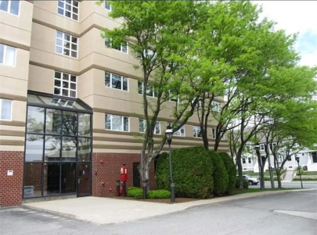 Quincy Condo: 35 Desmoines Rd