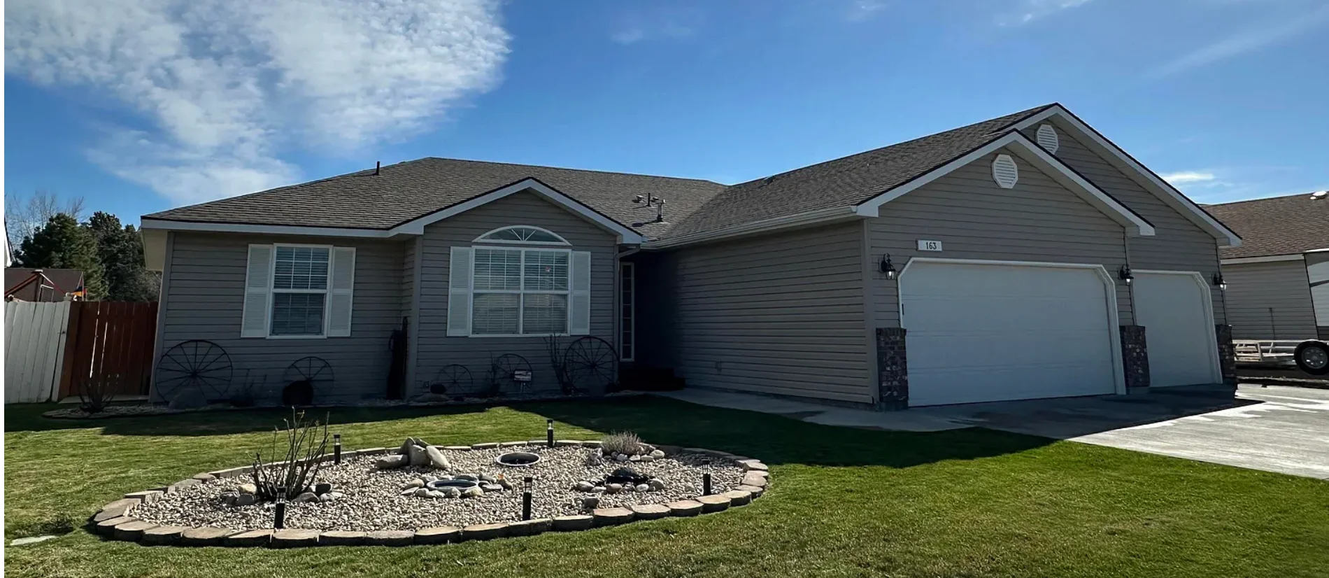 Mountain Home House: 163 NW Waterloo