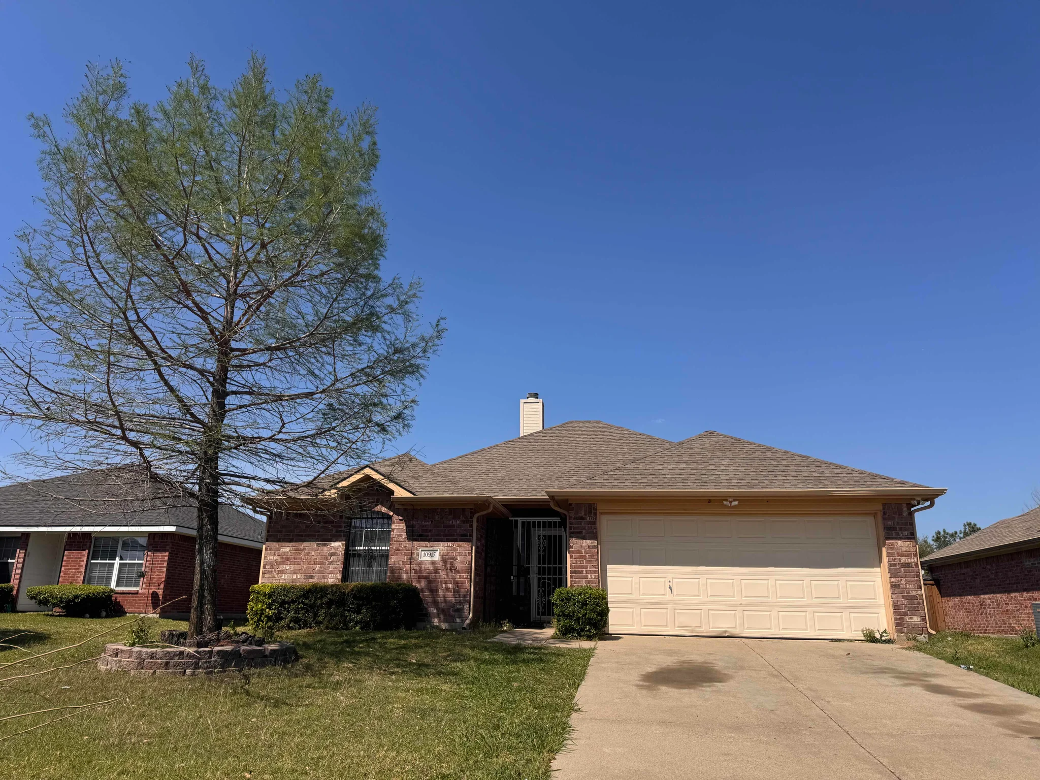 Balch Springs House: 10917 Spring Grove Dr.