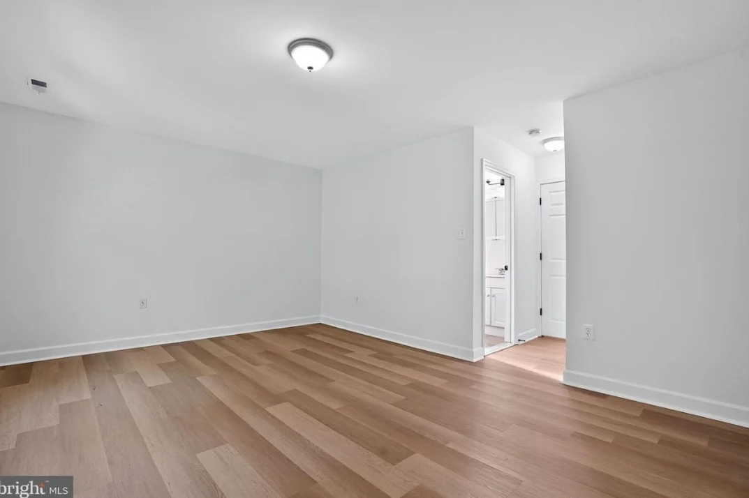 laurel House: 1103 montgomery st