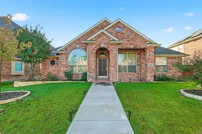 Plano House: 3308 Silent Oak Ln