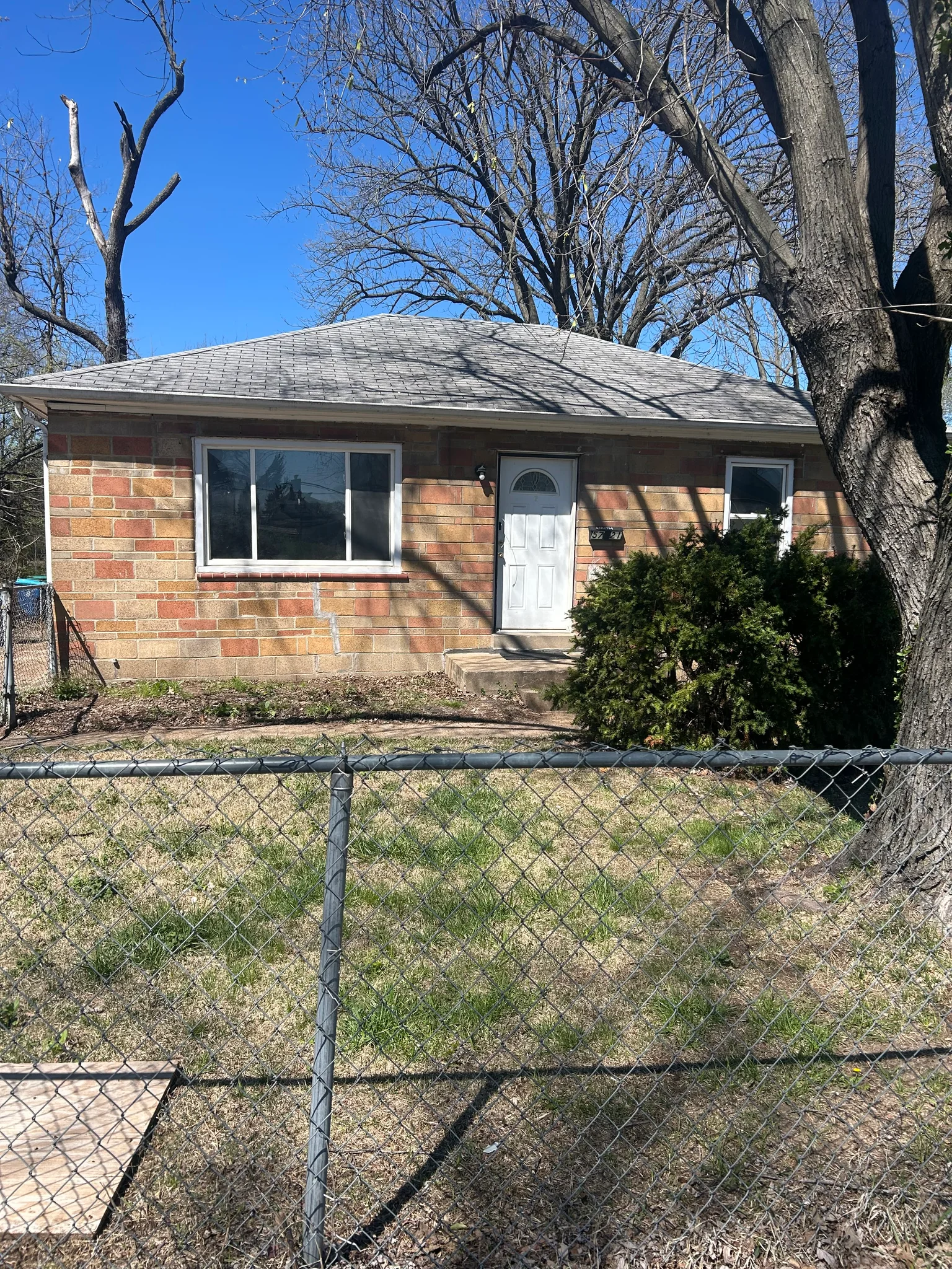 St. Louis House: 5721 Acme Ave