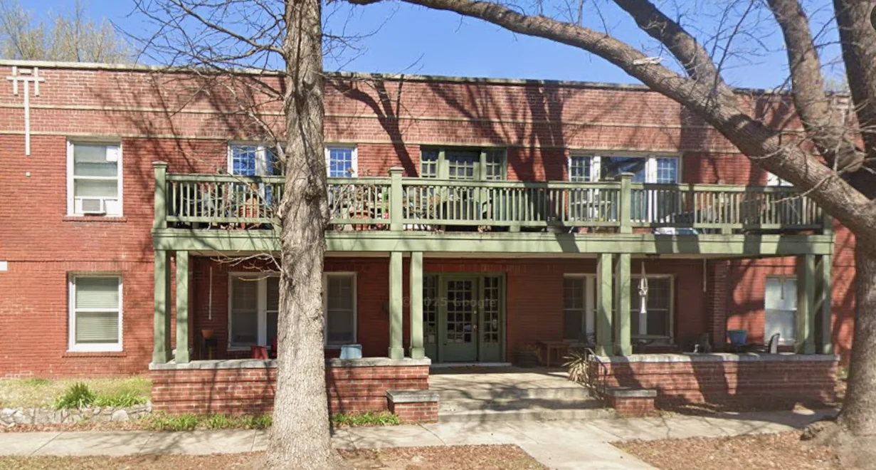 Tulsa Apartment: 219 W 14th St #4