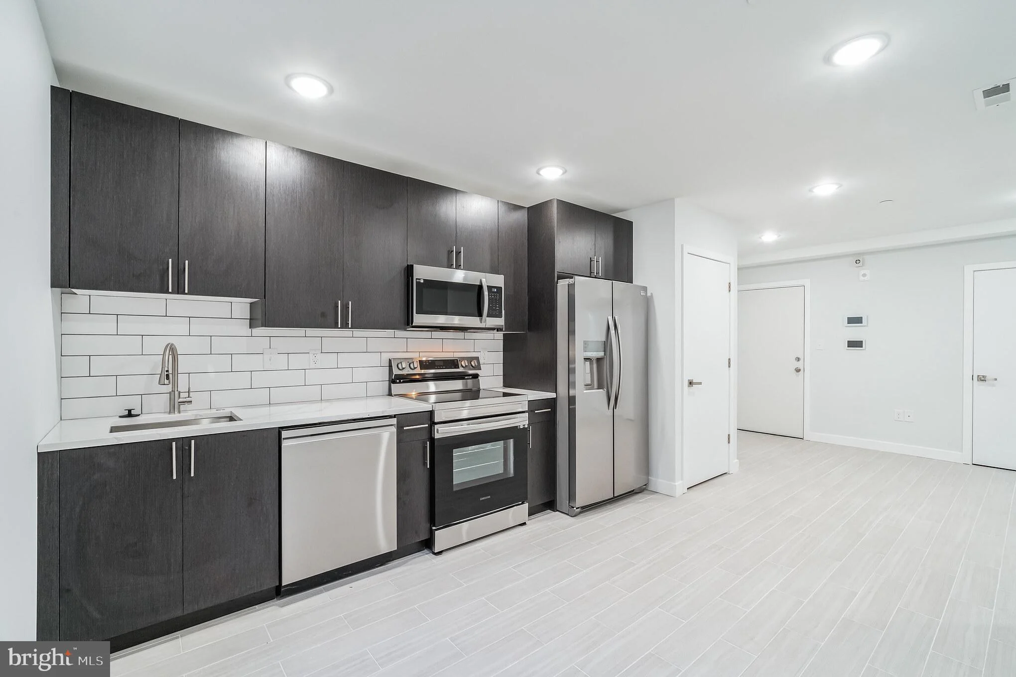 Philadelphia Apartment: 2415 N 7th St, Philadelphia, PA 19133, USA
