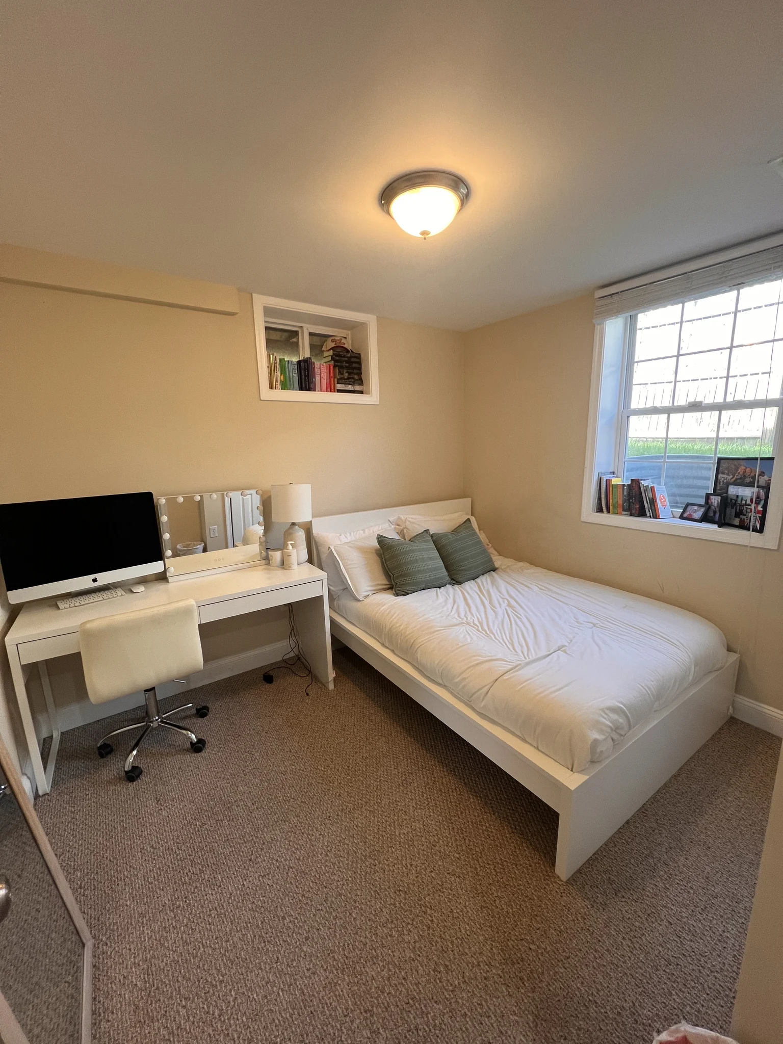 College Park House: 9210 rhode island avenue