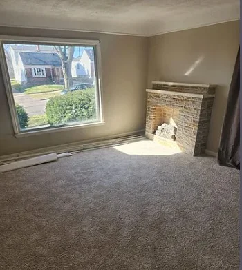 Pontiac House: 986 Berwick Blvd