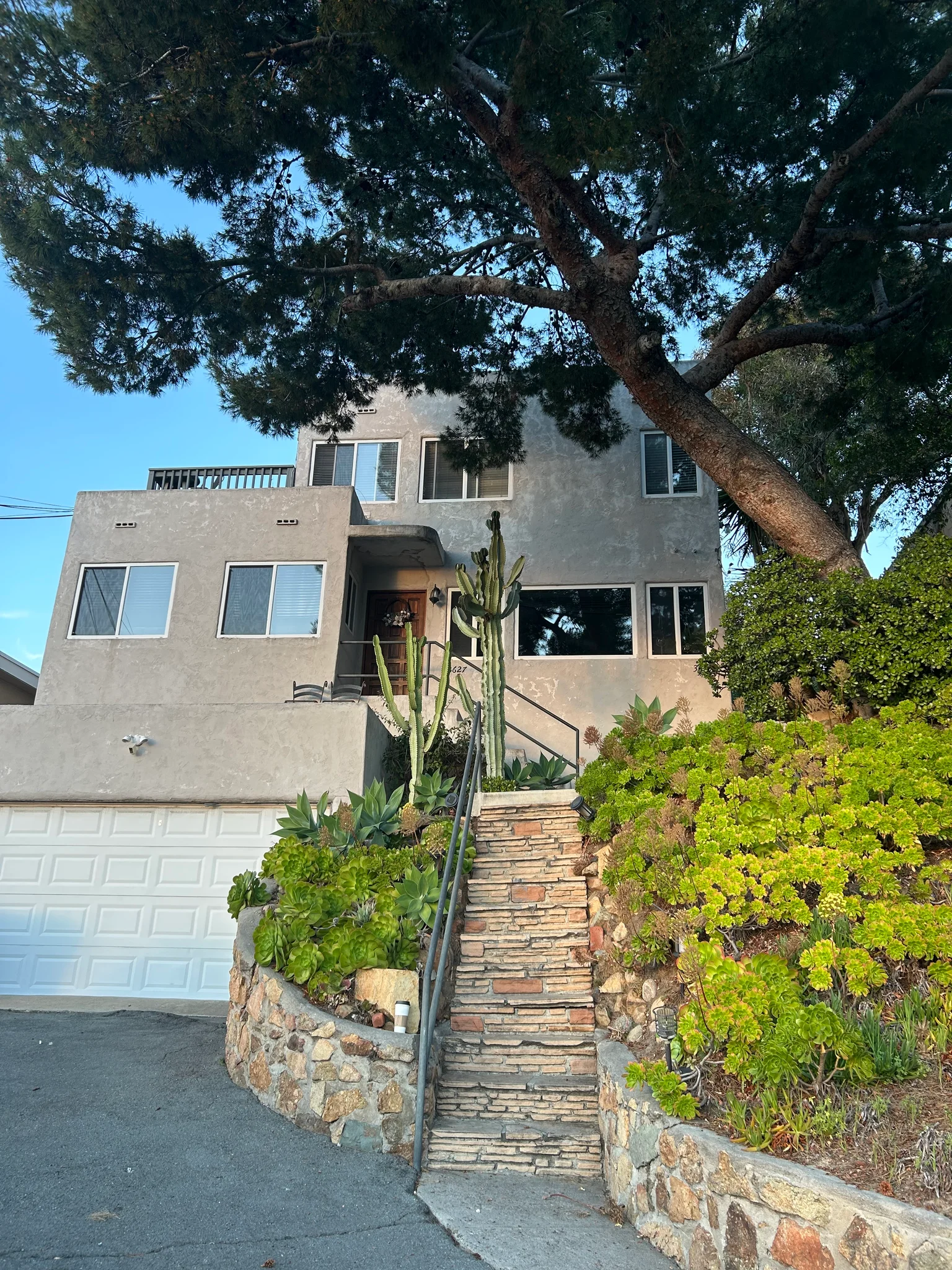 San Diego Multiplex: 3629 Columbia St