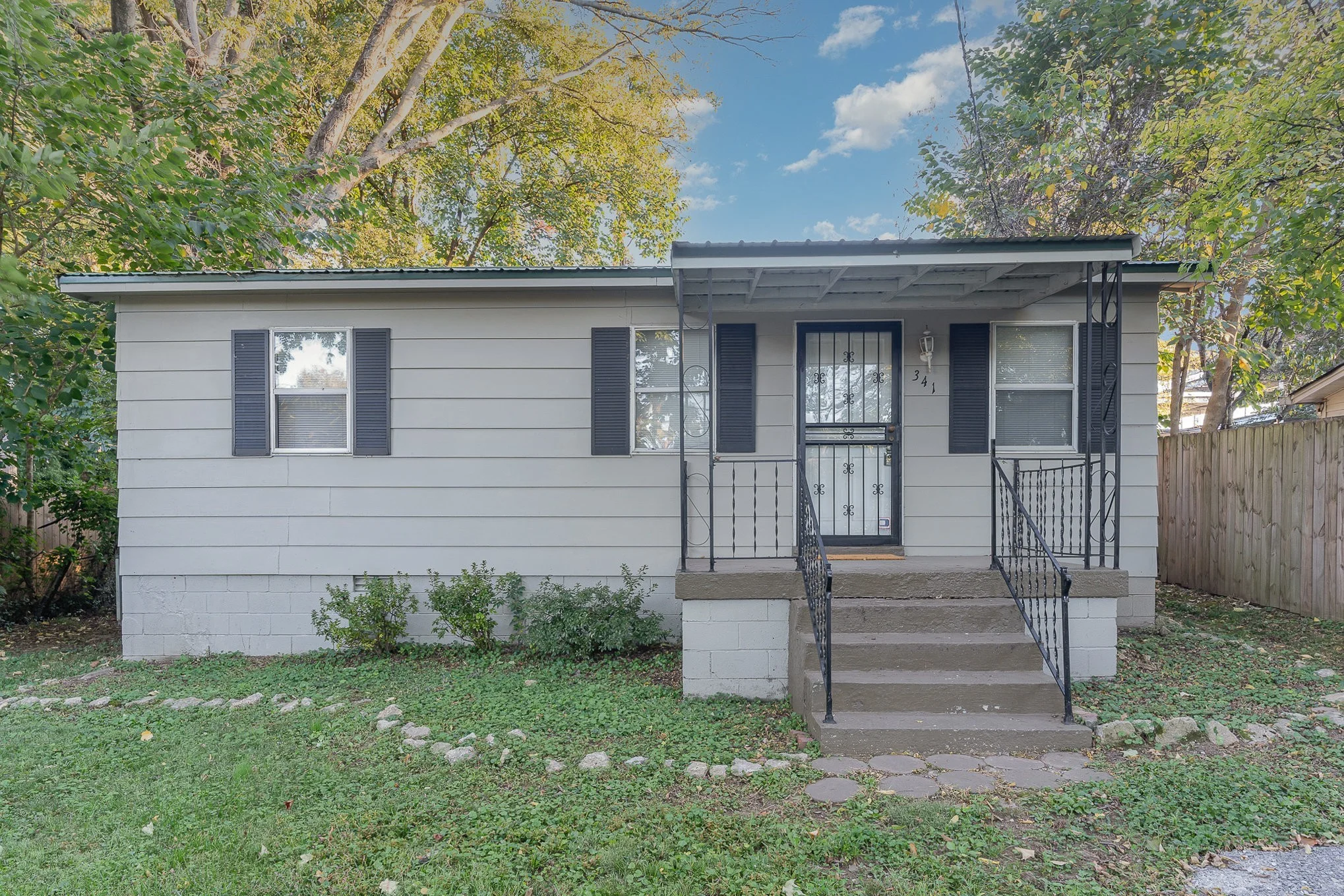 Nashville House: 341 Valeria St