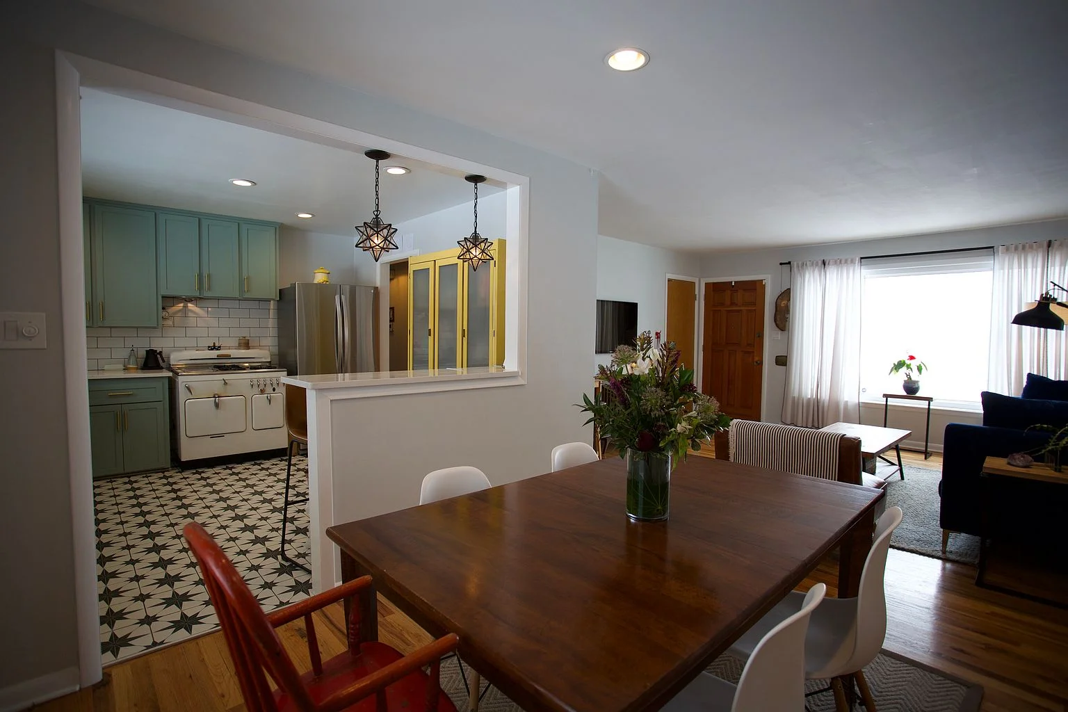 Englewood House: 3365 W Wagon Trail Dr