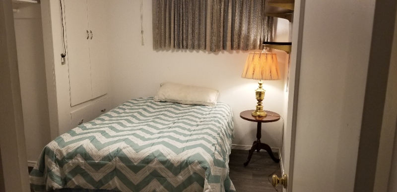 Seattle House: 1024 SW 120th St