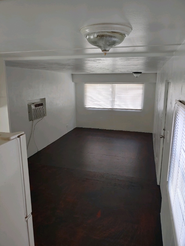 N Ft Myers Other: 271 Ellis St