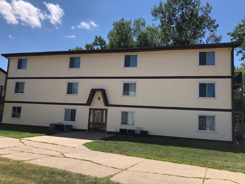 Ankeny Apartment: 2017 NW Hickory Ln