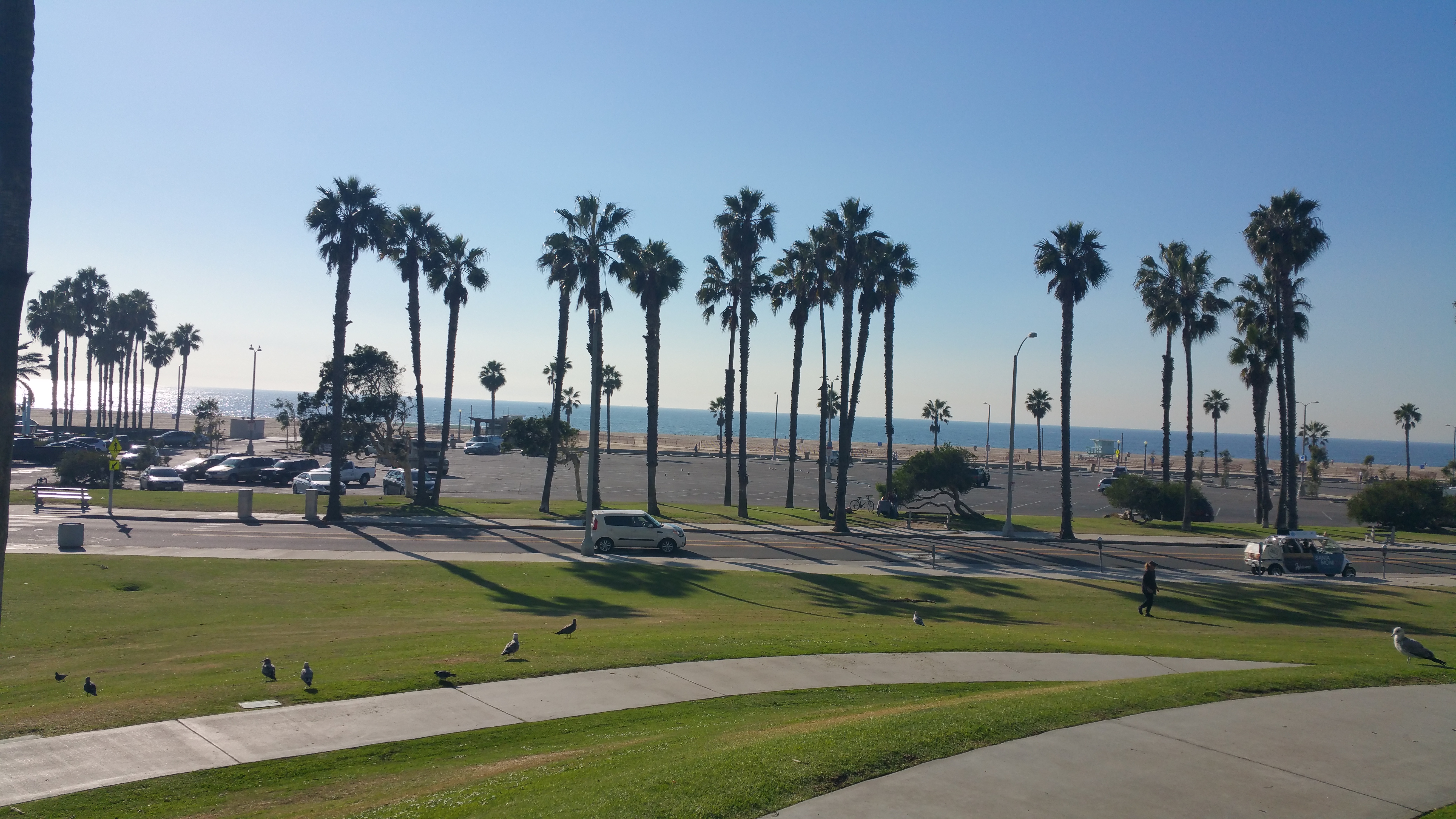 Santa Monica Apartment: 508 Ashland Ave